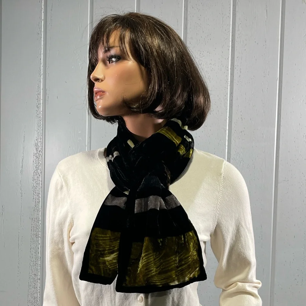 *Kenneth Cole Women's Velvet Rayon & Silk Neck Scarf